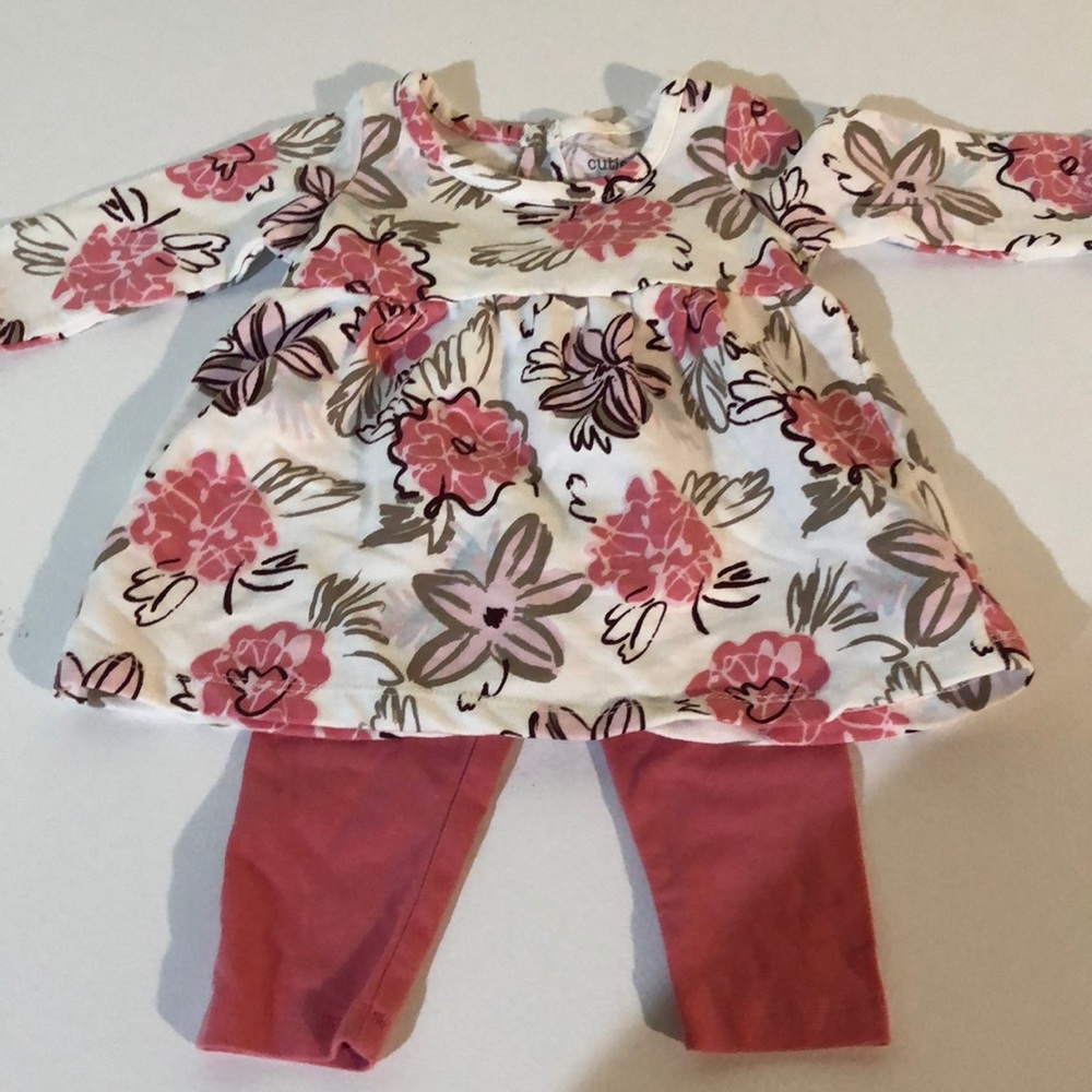 Cutie Pie outfit size 3-6months